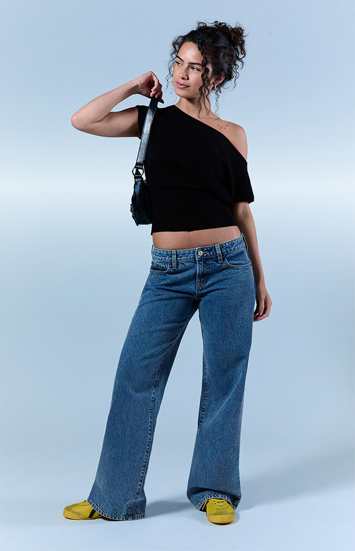 Pacsun Zoe Low Rise Girlfriend Jeans Medium Blue Wash
